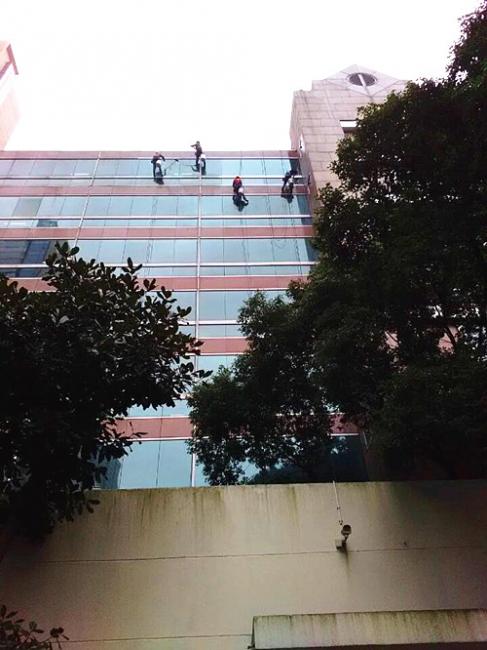 馨都大廈外墻清洗